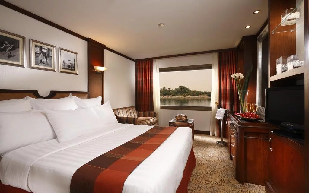 Luxor-Aswan Nile Cruise